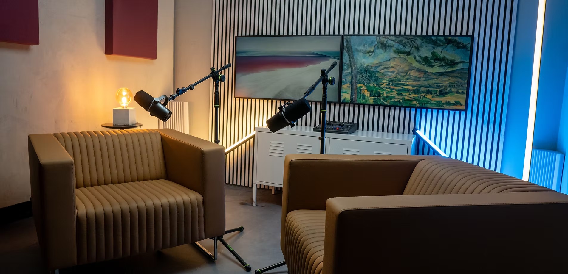 Hlavní podcastová scéna